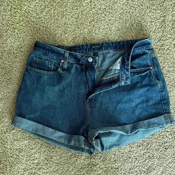 Wild fable Highest rise mom Shorts size 31r “happy” on booty - Picture 1 of 5